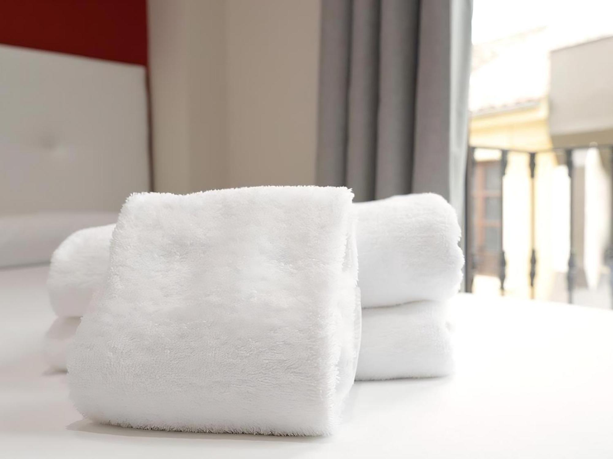 Apartamentos Comfort City Granada Bagian luar foto
